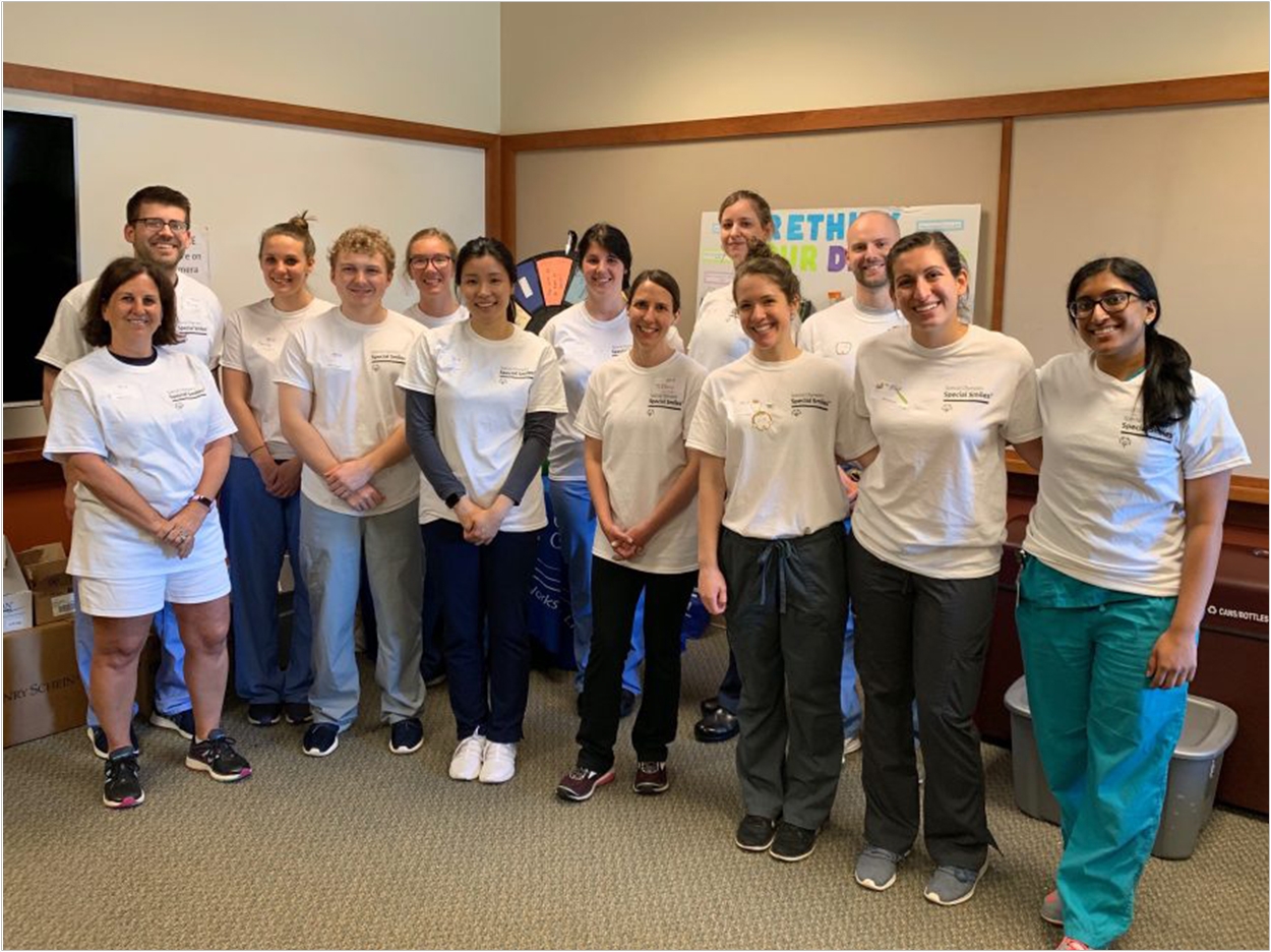 Students from the UConn School of Dental Medicine volunteer at the 2019 Special Olympics Connecticut Summer Games. Photo by Stephanie Tsui