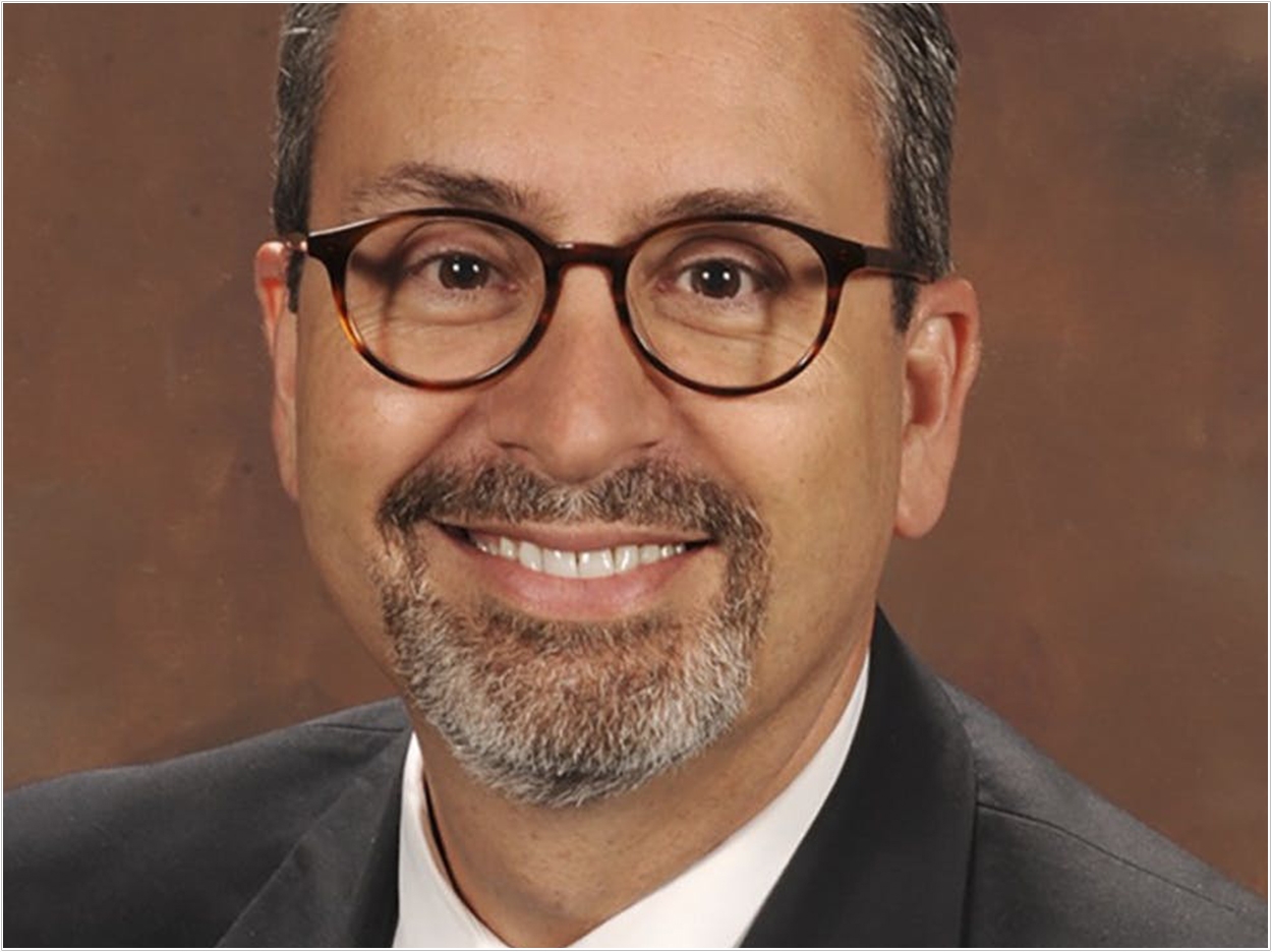 Scott S. De Rossi, DMD, MBA, dean and professor of the Adams School of Dentistry.
