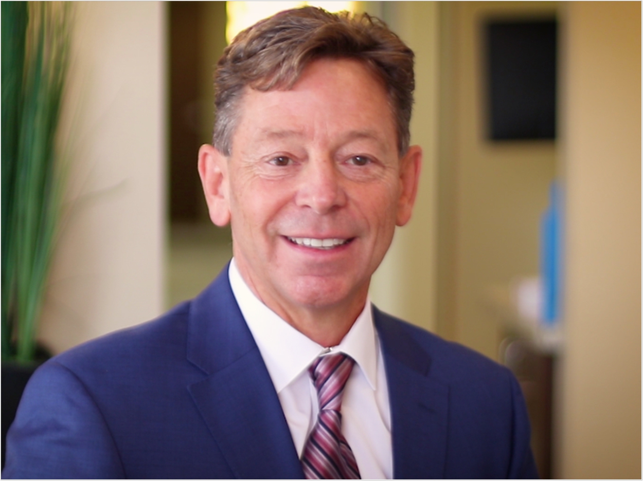Dr. Douglas Voiers of Aura Smile Dental