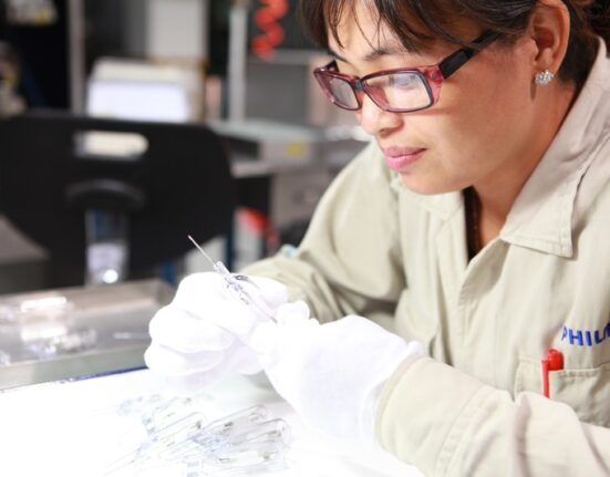 laboratory technicians
